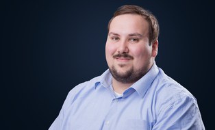 Foto zeigt ein Protrait von Jakob Vogt